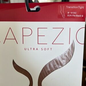 New Capezio Suntan Tights-Child
